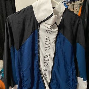 Nike windbreaker